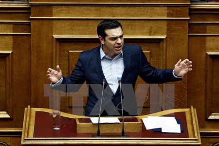 Thủ tướng Hy Lạp Alexis Tsipras phát biểu trước Quốc hội.